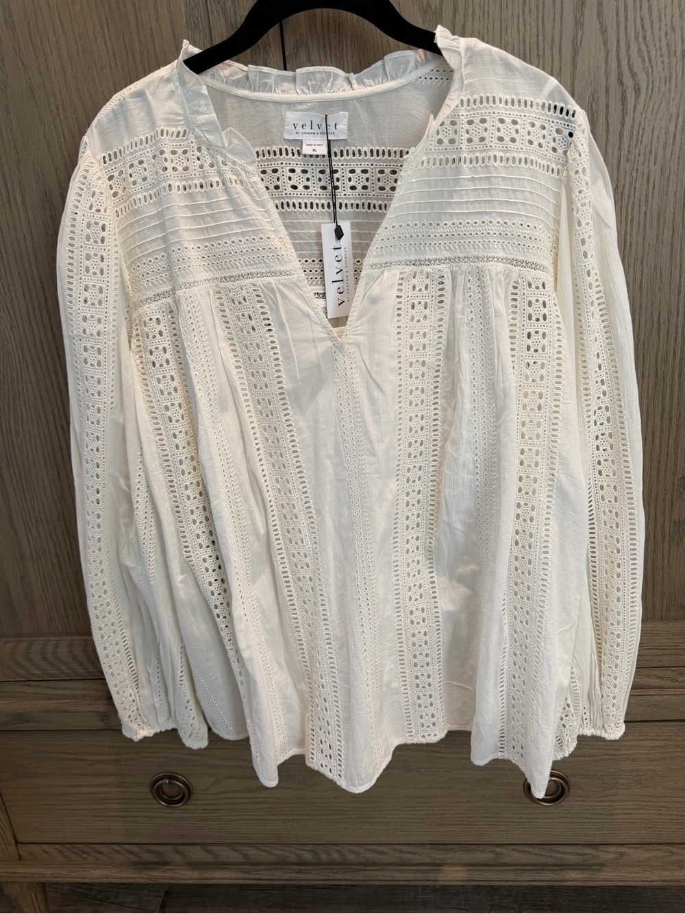 Velvet by Graham & Spencer Cream Eyelet Lace Peasant Top